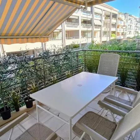 Le Bel Azur 公寓